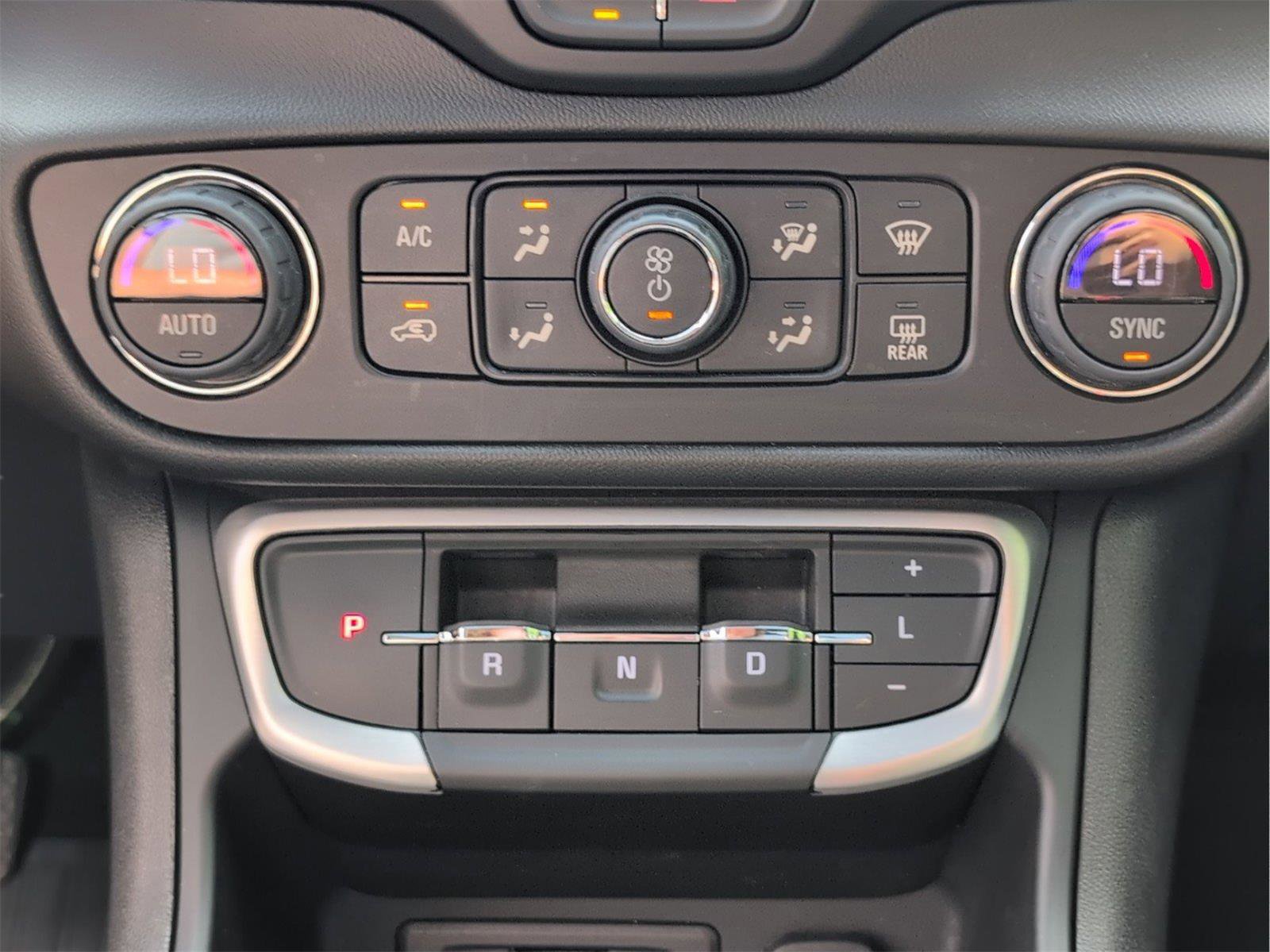 Used 2023 GMC Terrain SLT FWD image 20