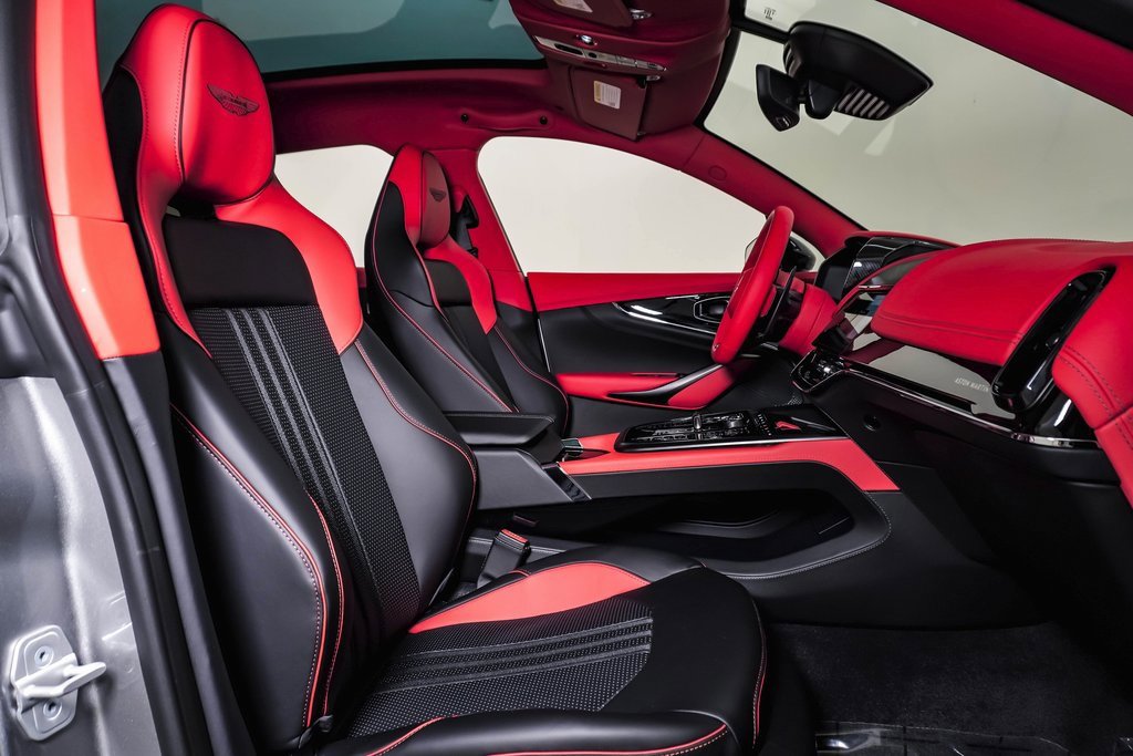 New 2025 Aston Martin DBX 707 image 18