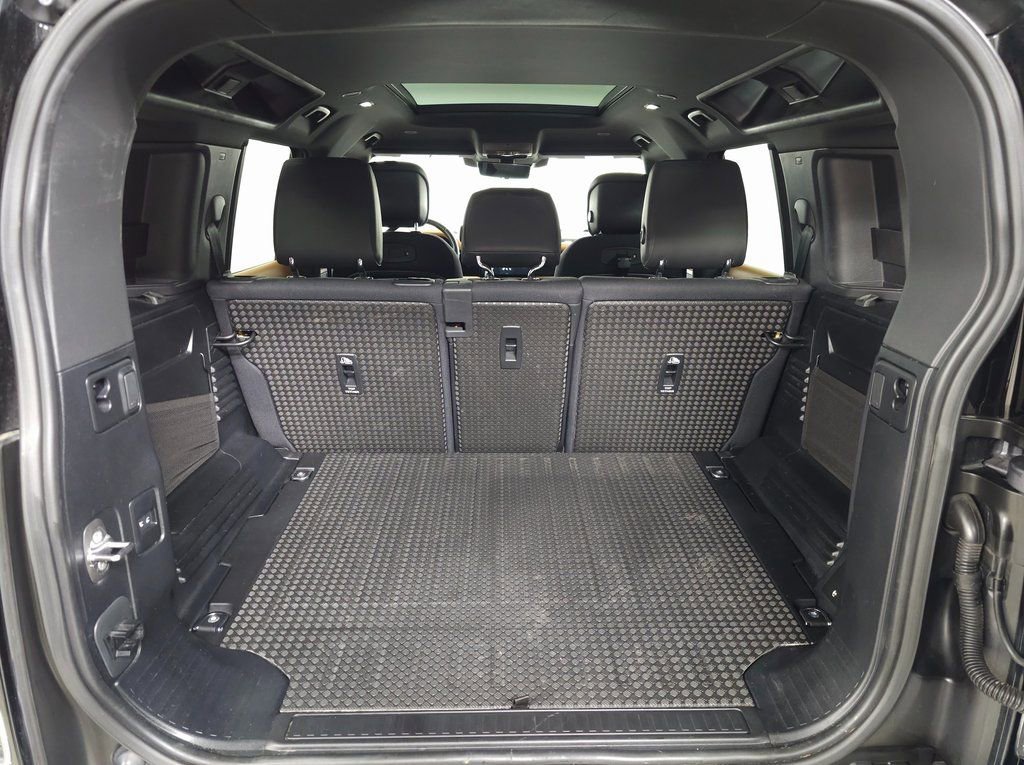 Used 2022 Land Rover Defender 110 X image 6