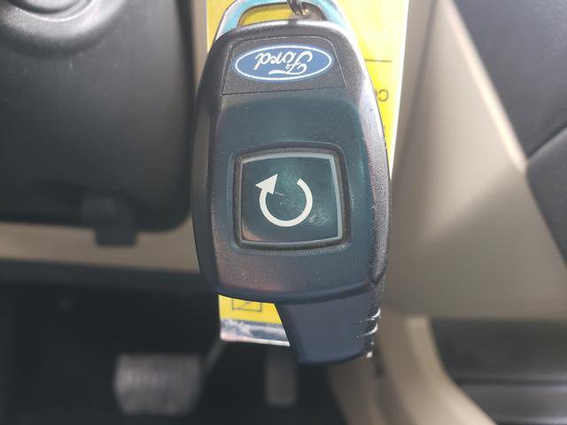 Used 2013 Ford Fusion SE image 24