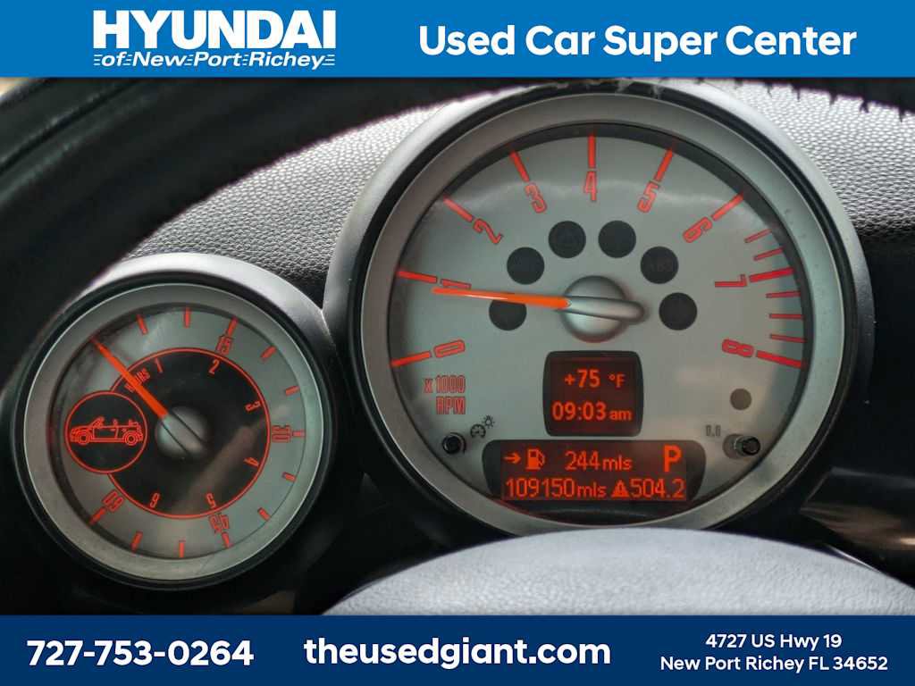 Used 2009 MINI Cooper Convertible w/ Cold Weather Pkg FWD image 29