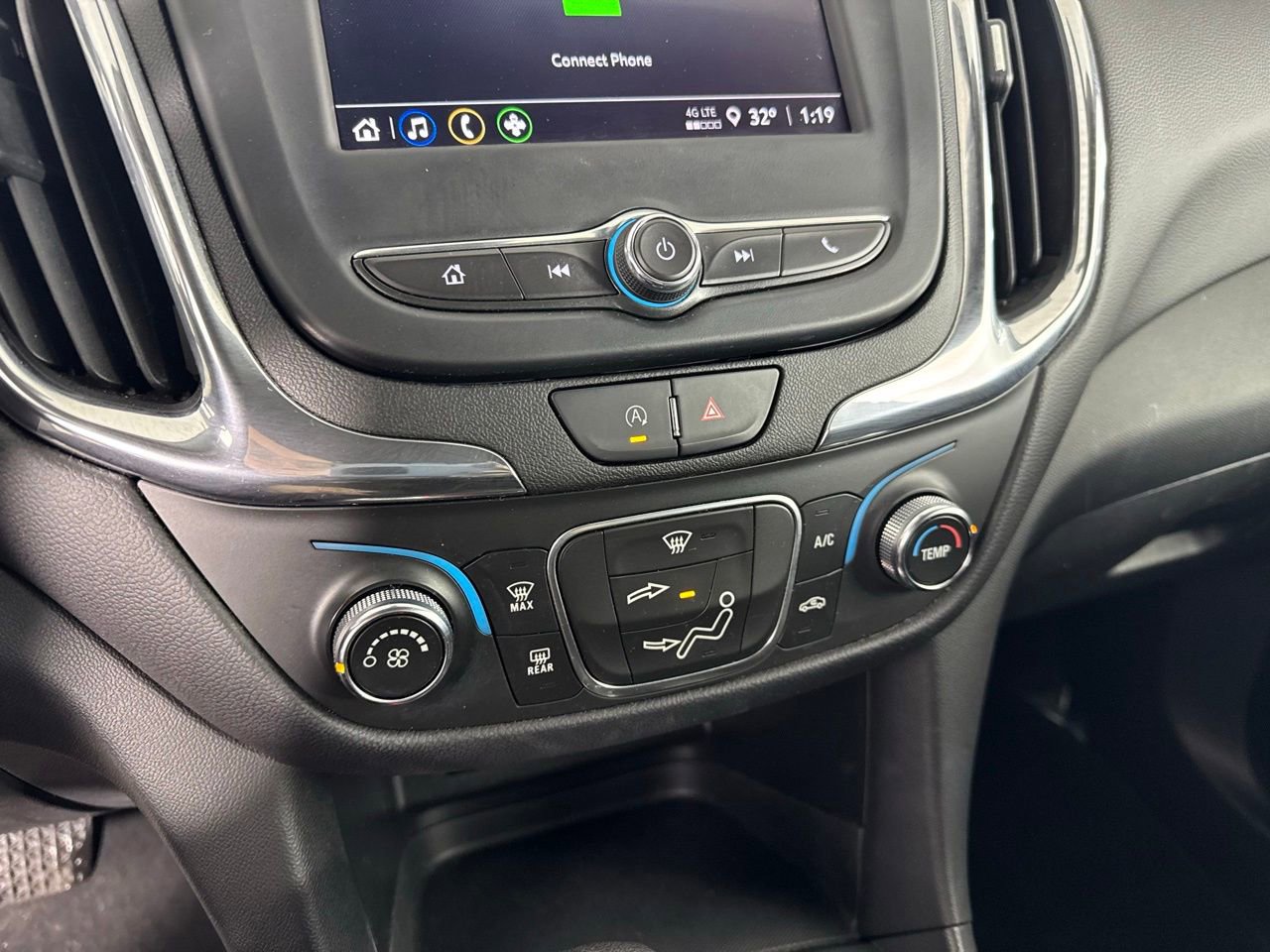 Used 2023 Chevrolet Equinox LT image 19