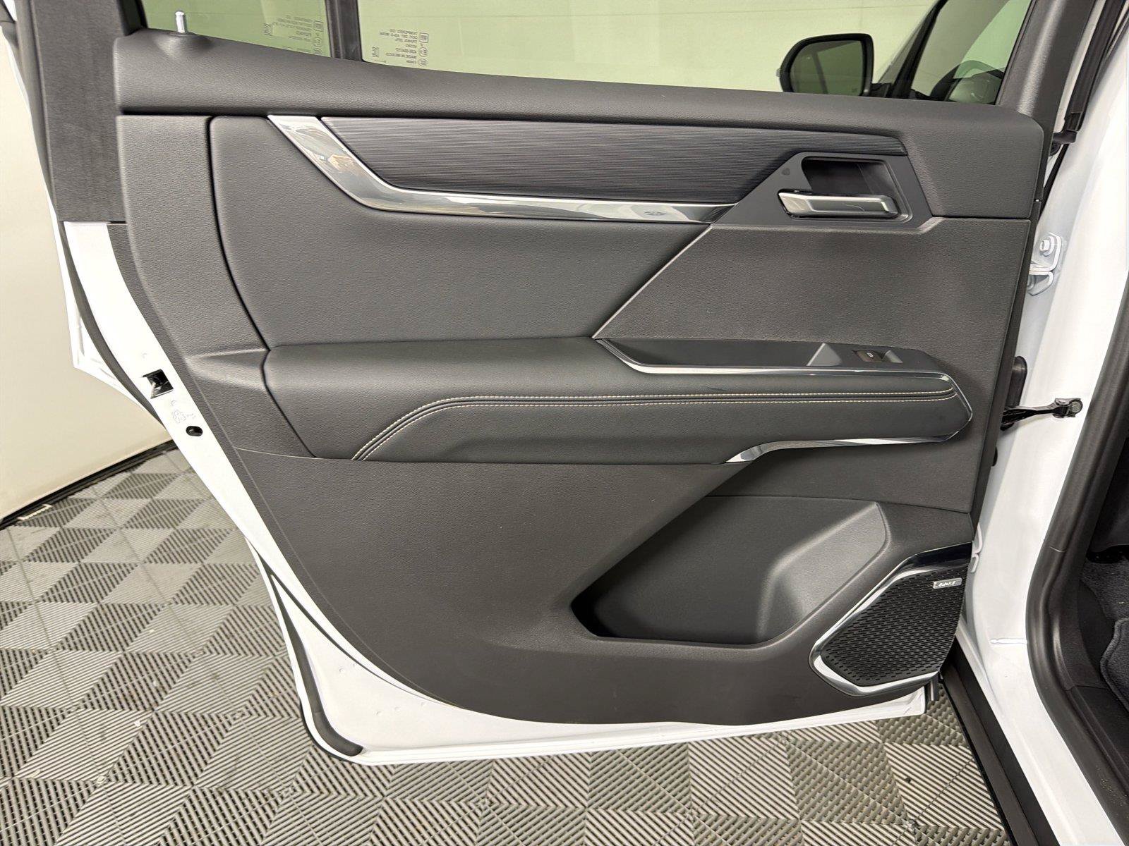 New 2027 GMC Acadia Elevation w/ Black Edition FWD image 21