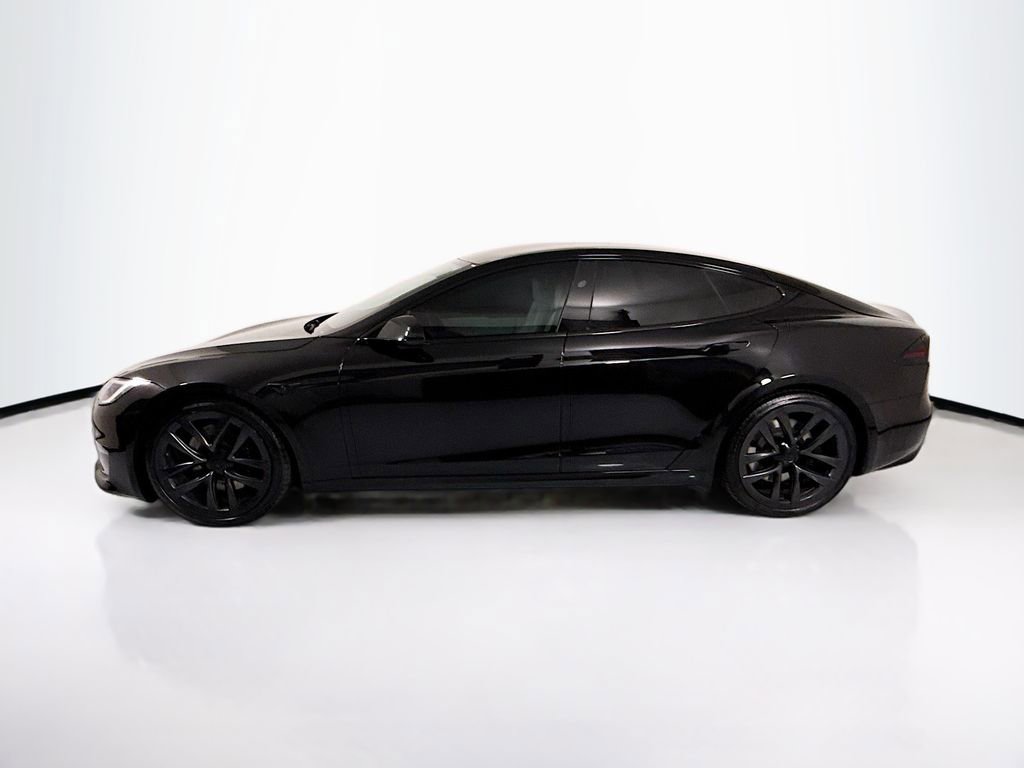 Used 2023 Tesla Model S Standard Range image 8