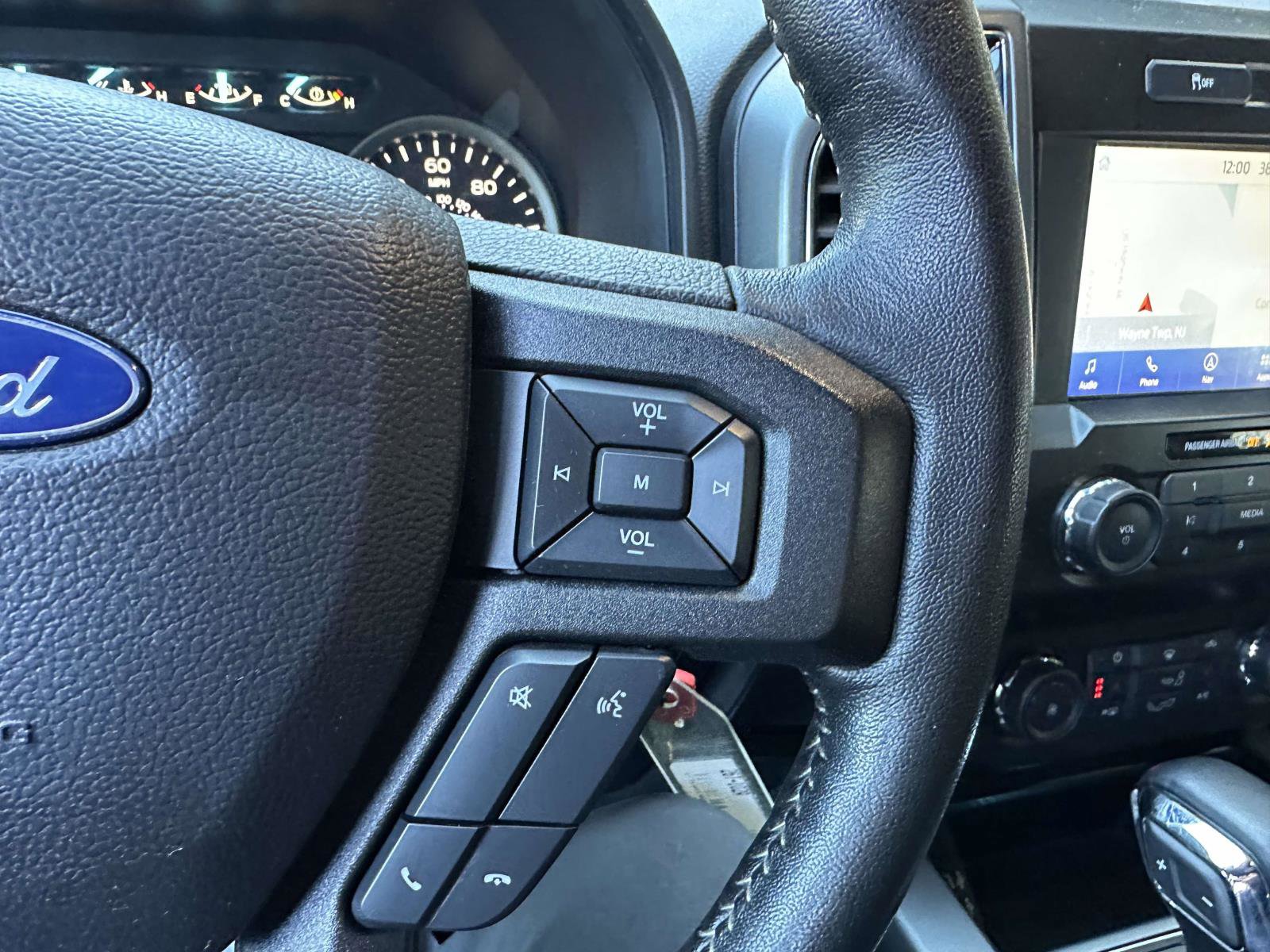 Certified 2019 Ford F150 XLT w/ Equipment Group 302A Luxury image 31