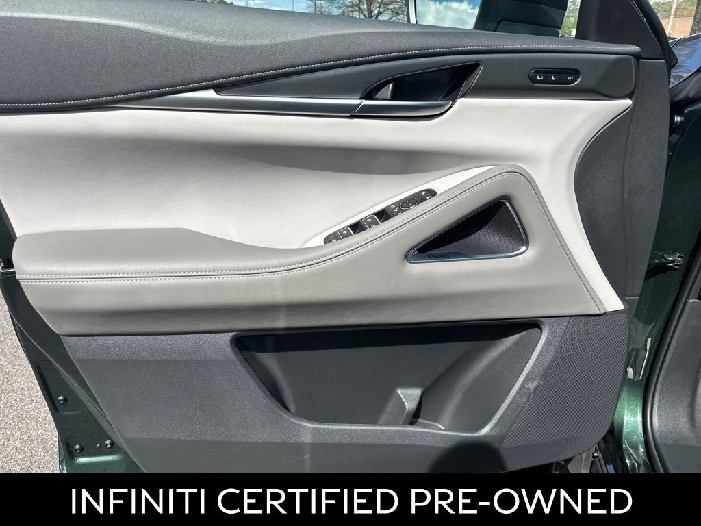 Certified 2026 INFINITI QX60 Luxe w/ Family Package image 29