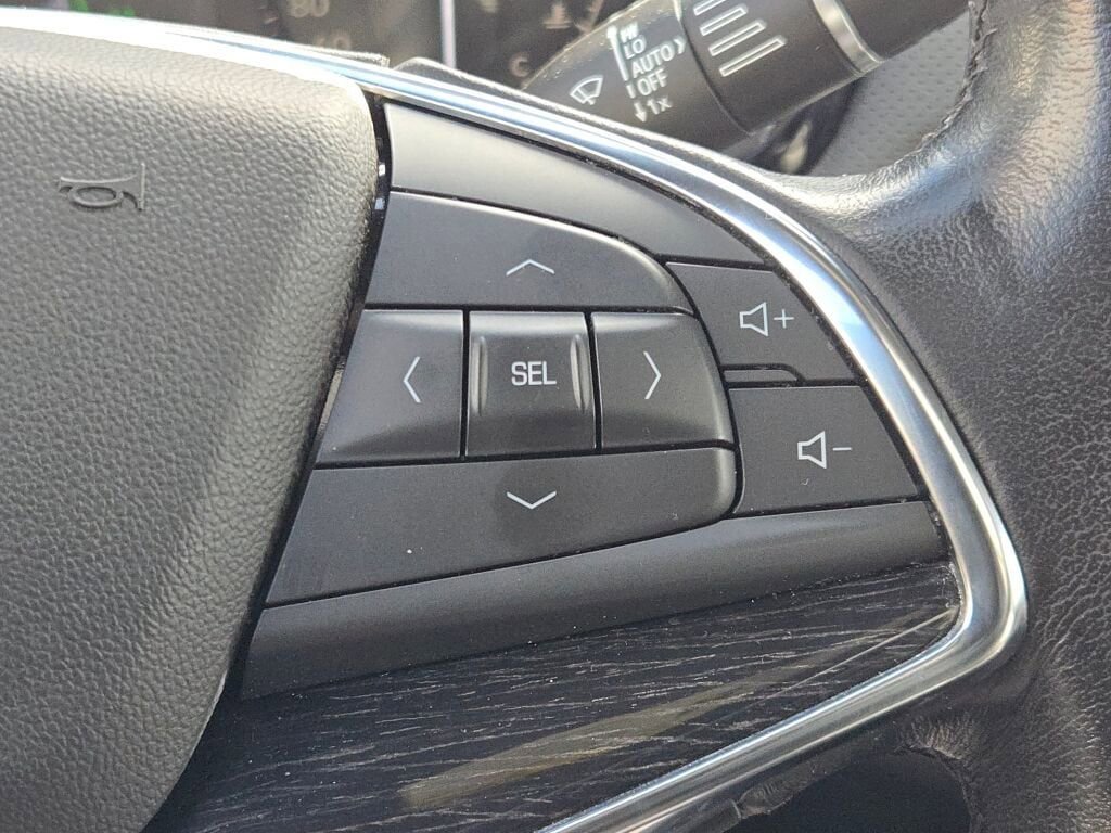 Used 2021 Cadillac XT5 Premium Luxury image 36