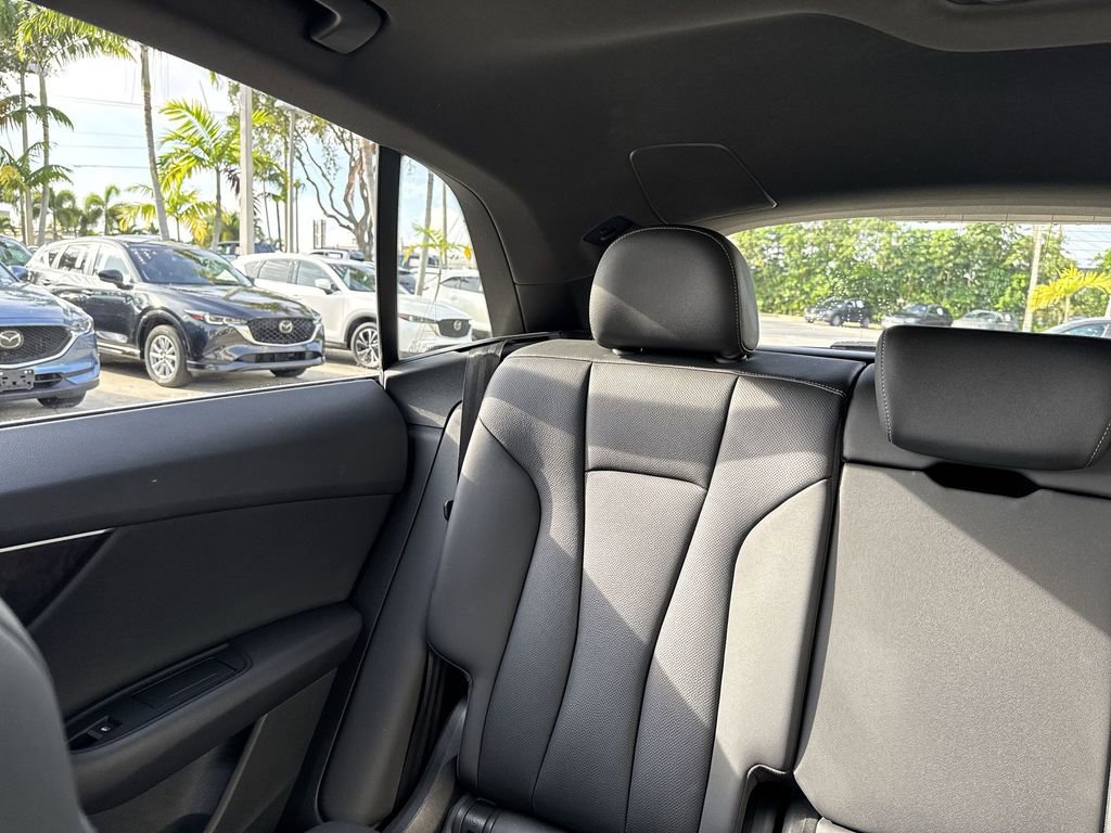 Used 2021 Audi Q8 Premium Plus w/ Premium Plus Package image 18