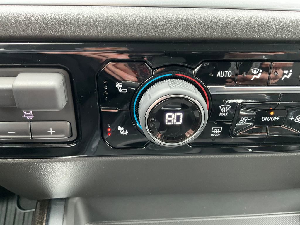 New 2025 Chevrolet Silverado 1500 LT w/ Z71 Off-Road Package image 9