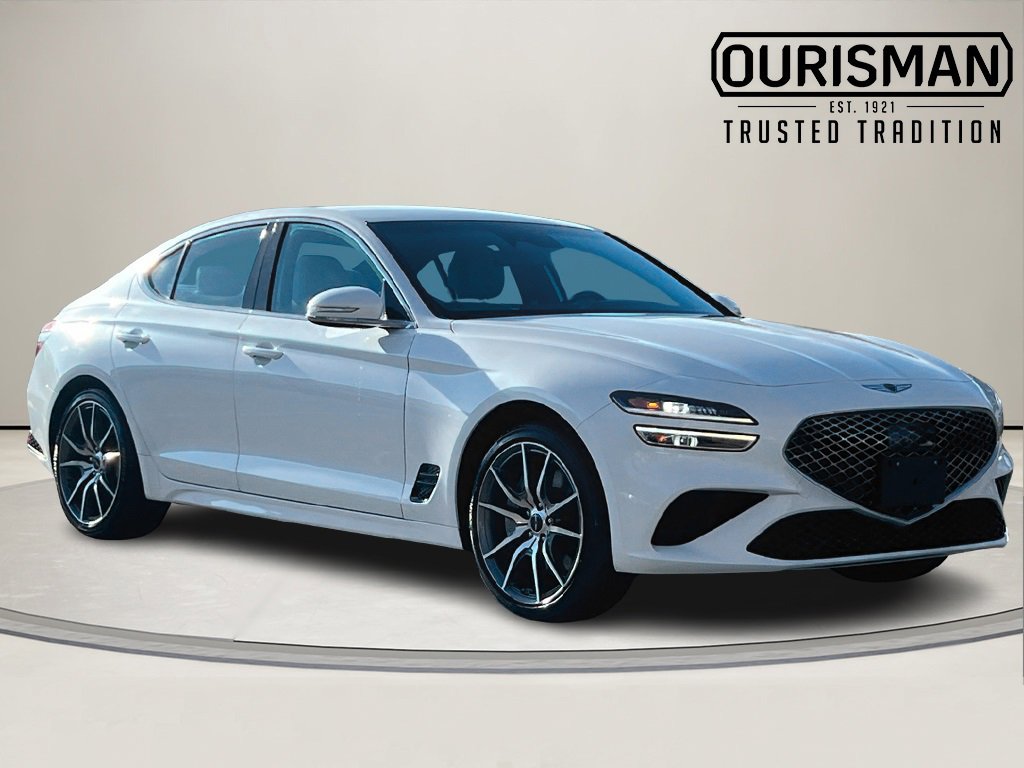 Used 2024 Genesis G70 2.5T image 1