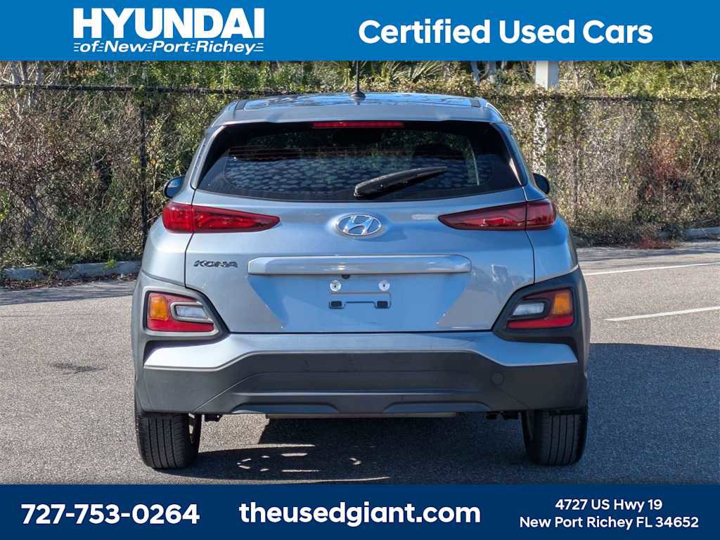 Used 2021 Hyundai Kona SE image 4