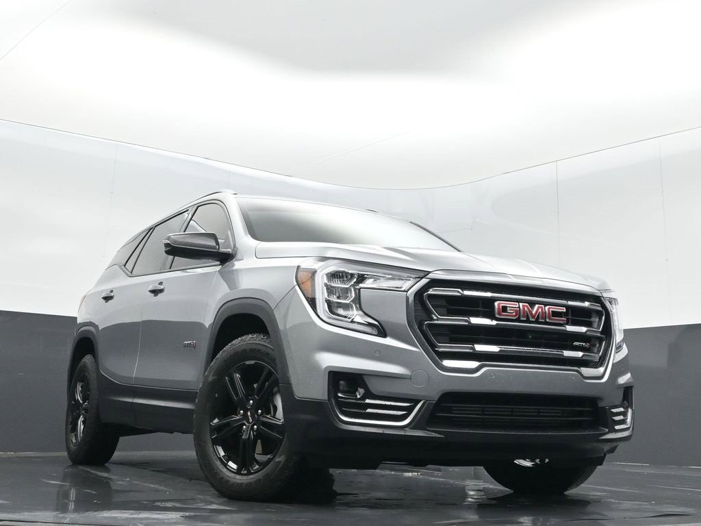 Used 2024 GMC Terrain AT4 w/ Infotainment Package II image 31