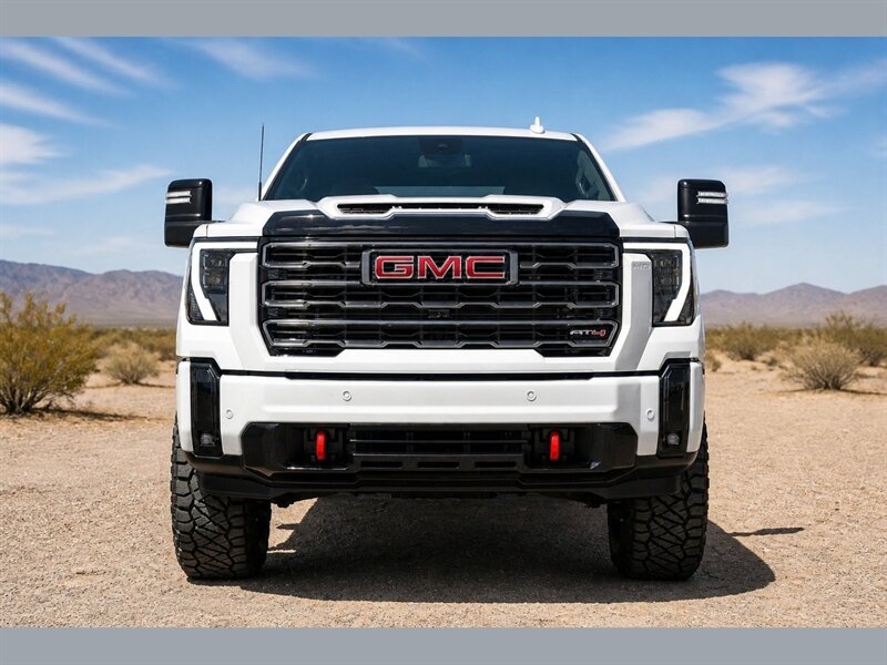 Used 2025 GMC Sierra 2500 AT4 AWD/4WD image 2