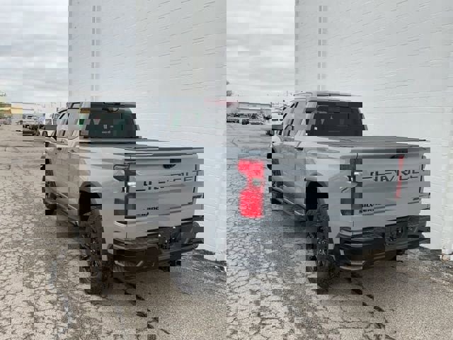 Used 2024 Chevrolet Silverado 1500 ZR2 w/ Technology Package AWD/4WD image 42