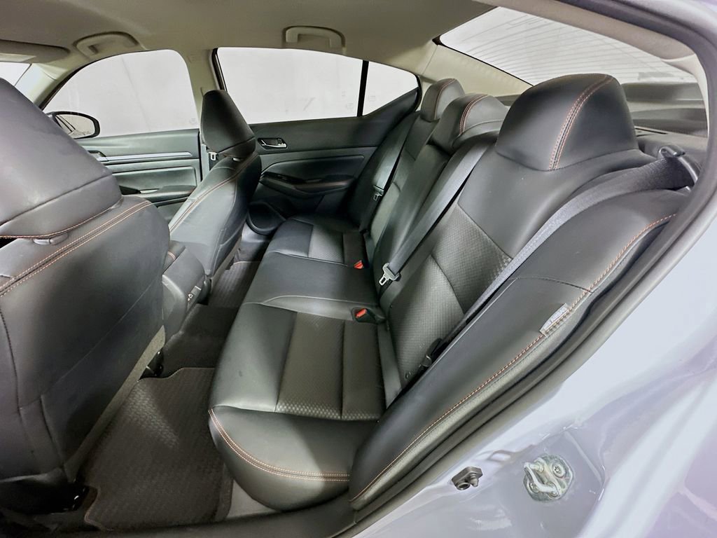 Used 2024 Nissan Altima 2.5 SR image 14