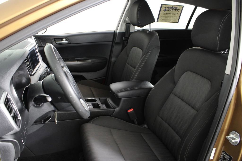 Used 2020 Kia Sportage LX image 16