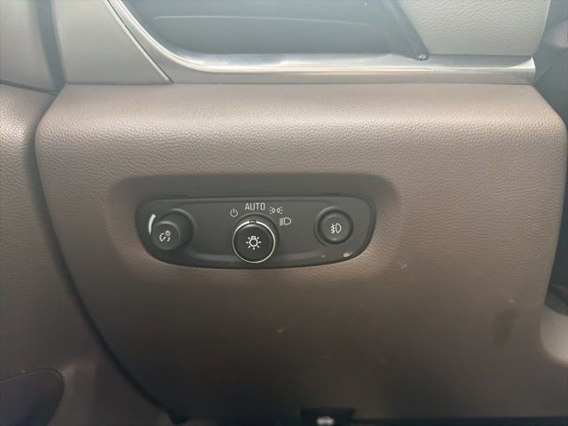 Used 2019 Chevrolet Traverse LT image 26