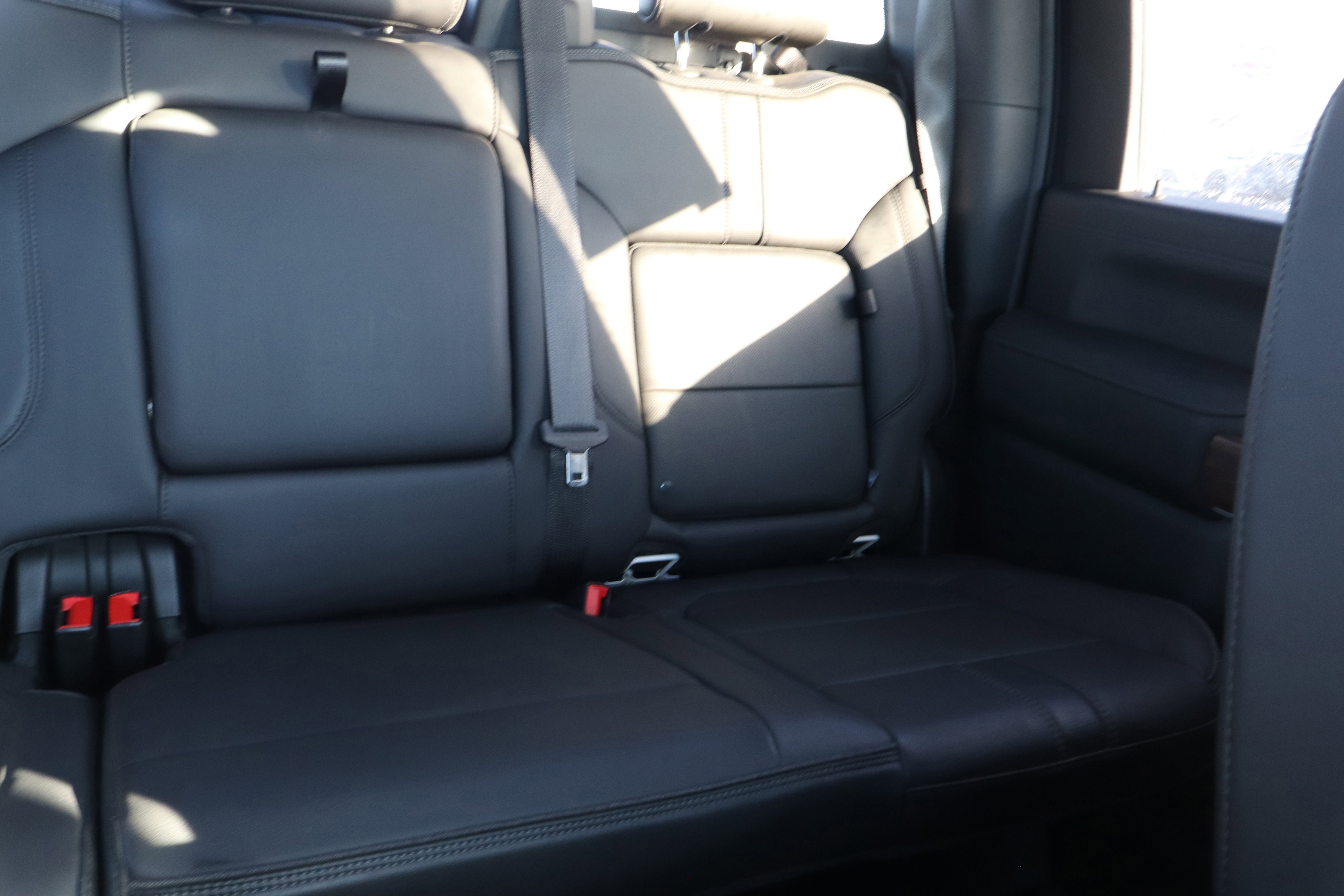 Used 2020 Chevrolet Silverado 2500 High Country image 12