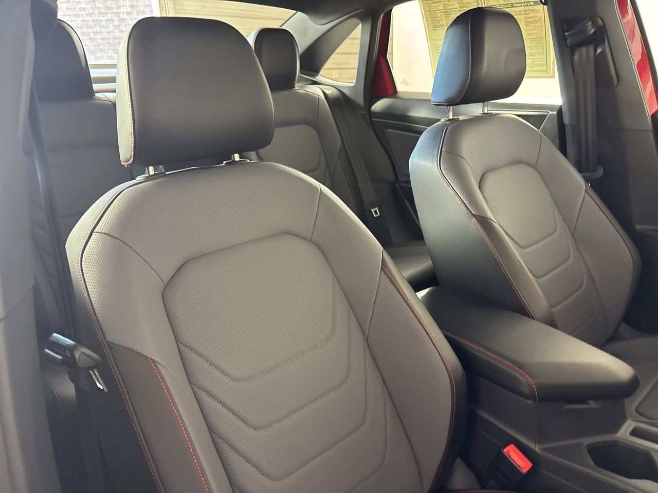 Used 2025 Volkswagen Jetta GLI Autobahn image 27