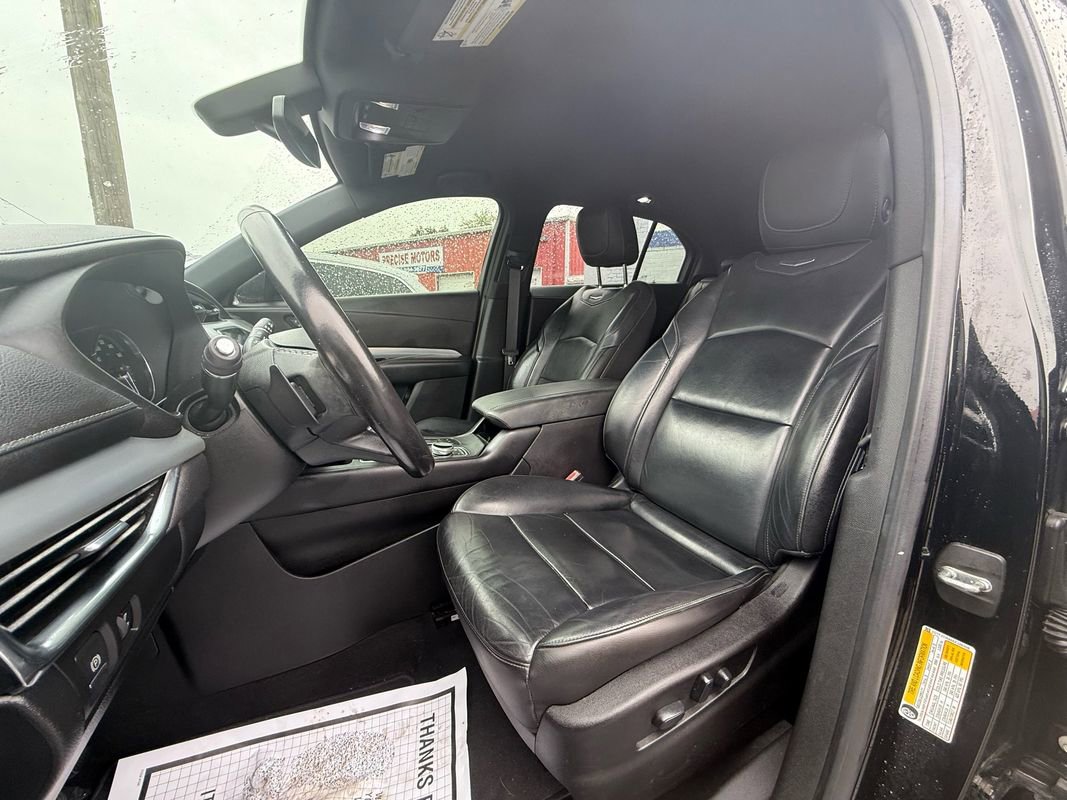 Used 2019 Cadillac XT4 Premium Luxury image 10