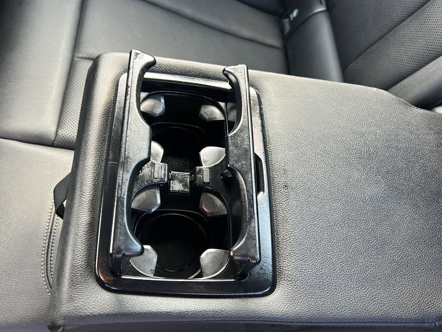 Used 2024 BMW 330e xDrive image 29