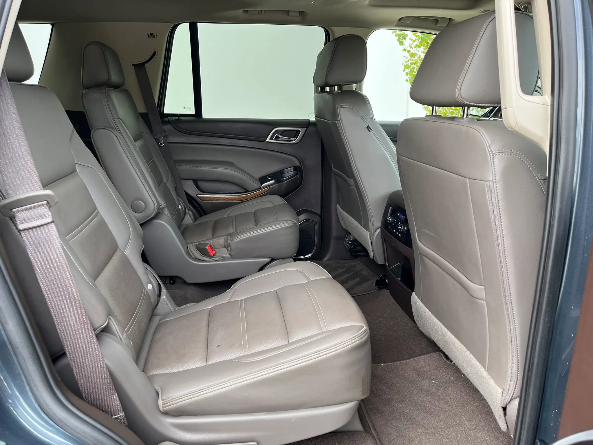 Used 2020 GMC Yukon Denali w/ Denali Ultimate Package image 26