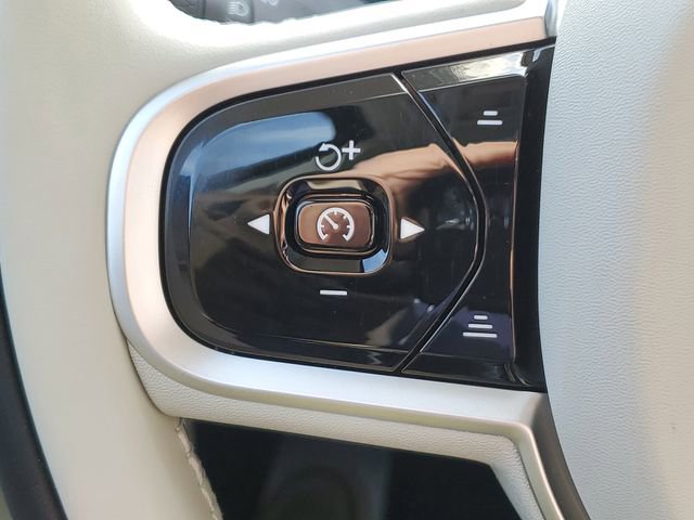 New 2026 Volvo XC90 T8 Ultra w/ Protection Package Premier image 11