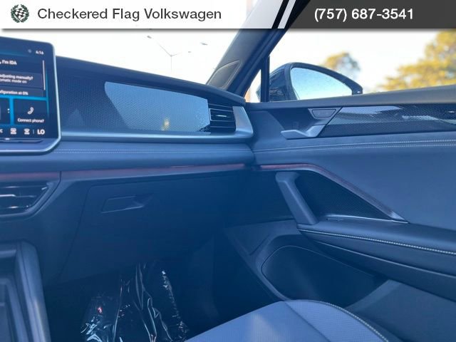 New 2026 Volkswagen Tiguan SE R-Line AWD/4WD image 30