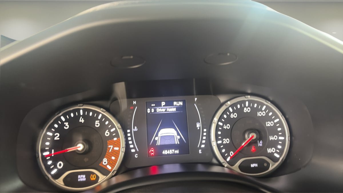 Used 2023 Jeep Renegade Latitude AWD/4WD image 18