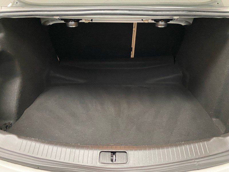 Used 2016 Buick Regal Premium w/ Driver Confidence Package #2 image 12