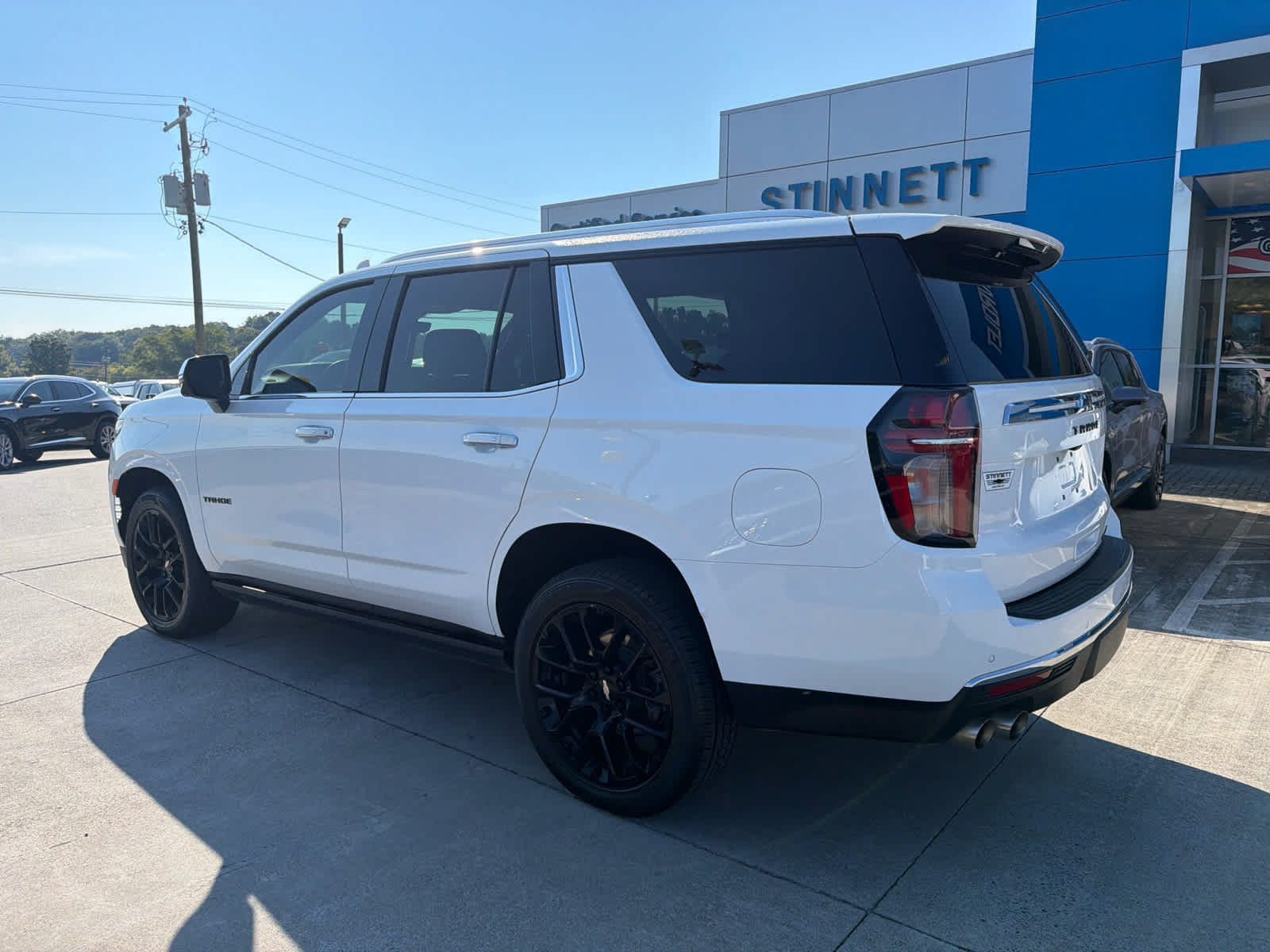 Used 2023 Chevrolet Tahoe Premier w/ Premium Package 2 AWD/4WD image 6