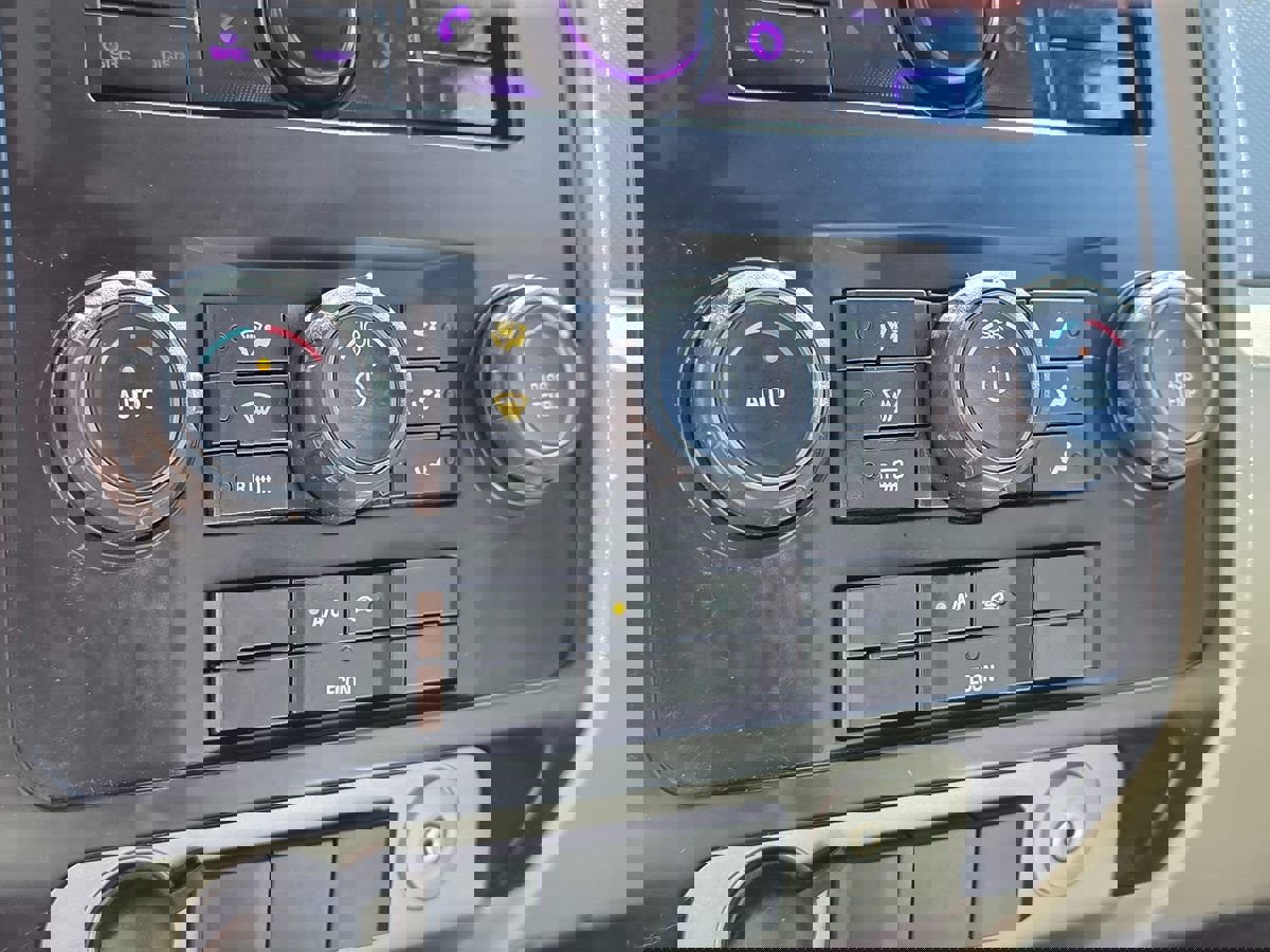 Used 2008 Ford Escape 2WD Hybrid image 38