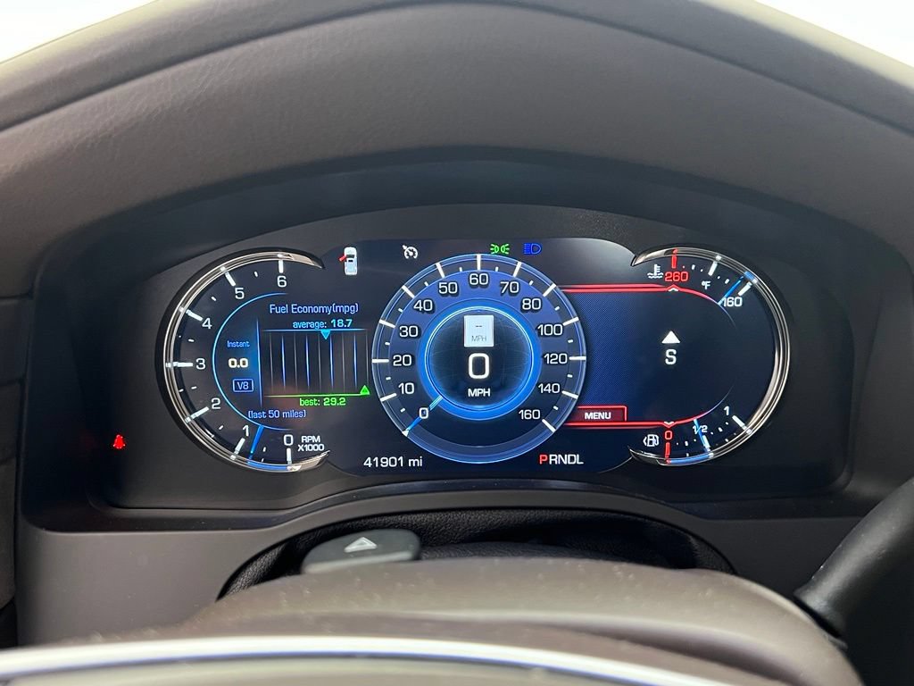 Used 2017 Cadillac Escalade Luxury AWD/4WD image 19
