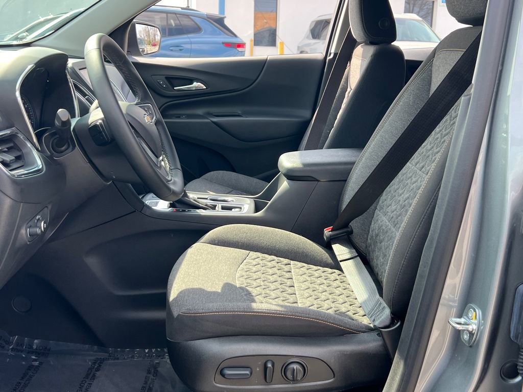 Used 2023 Chevrolet Equinox LT AWD/4WD image 31