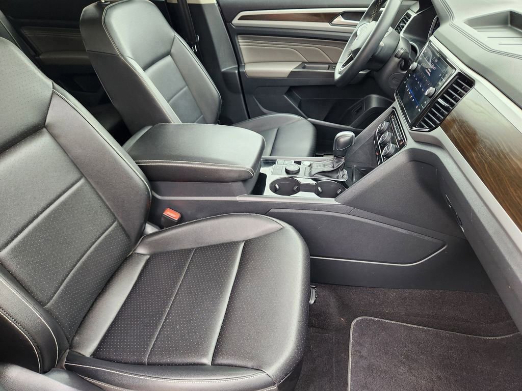 Used 2023 Volkswagen Atlas SE w/ Panoramic Sunroof Package AWD/4WD image 13