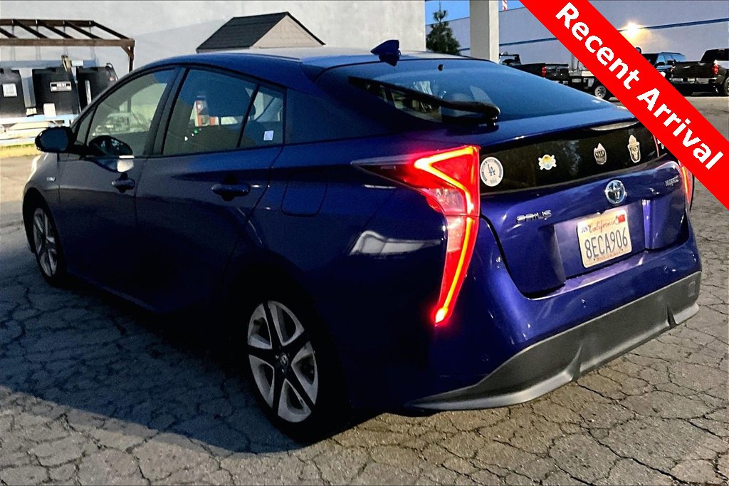 Used 2018 Toyota Prius Three Touring image 6