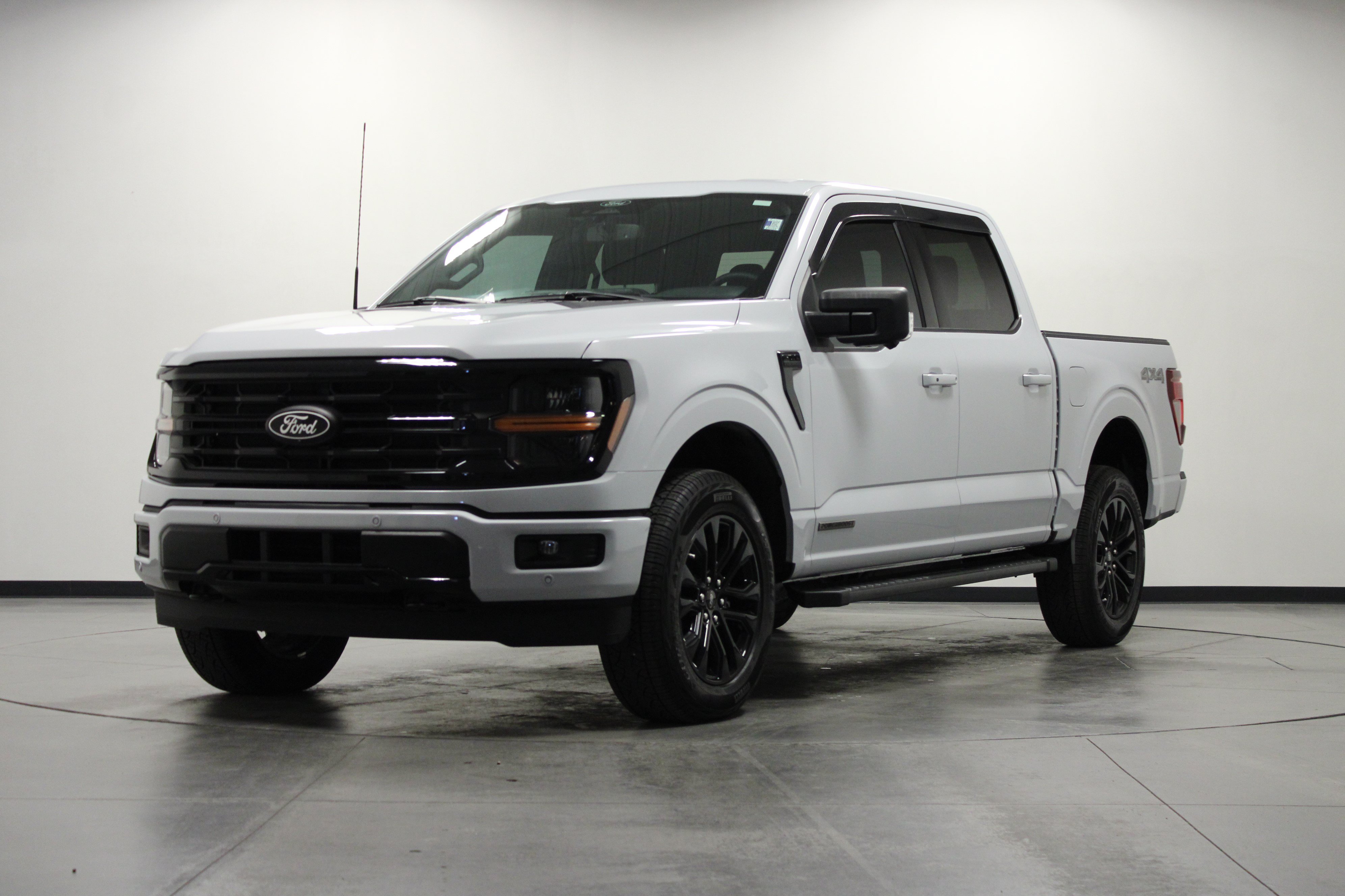 Used 2025 Ford F150 XLT w/ Equipment Group 302A MID AWD/4WD image 8