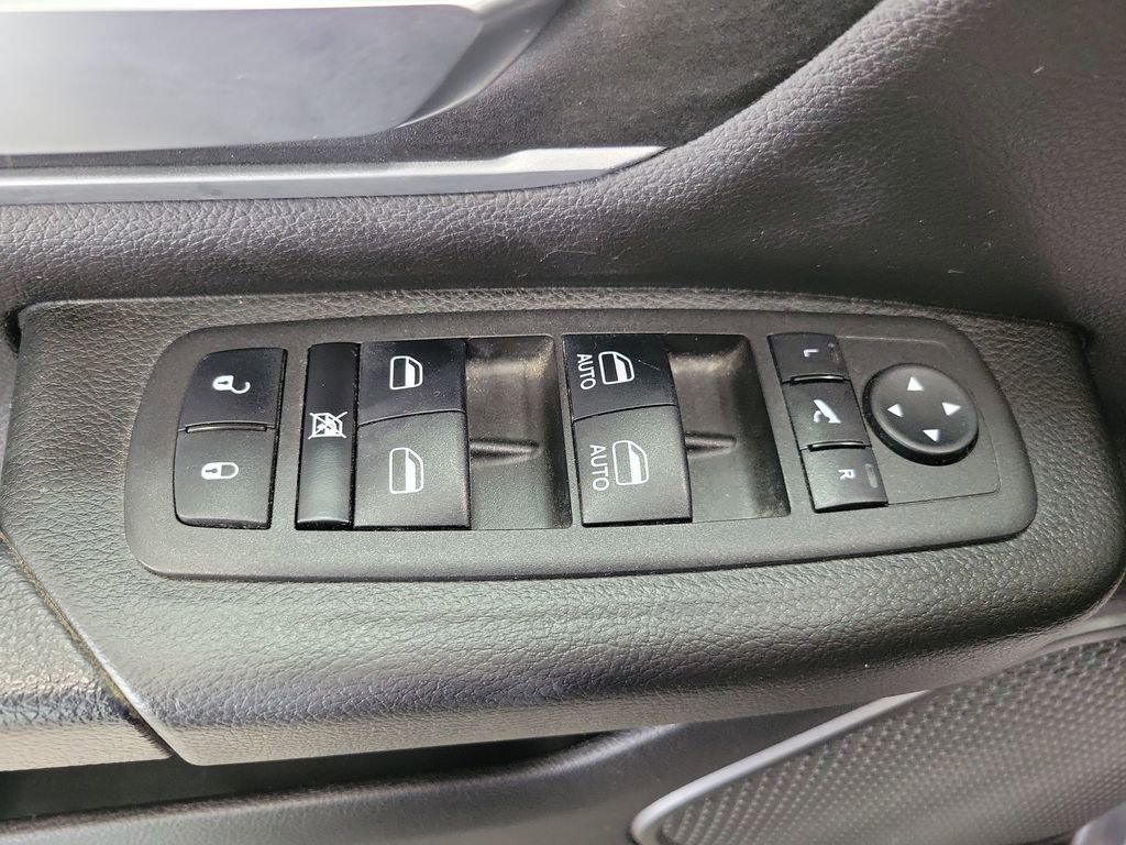 Used 2023 RAM 1500 Big Horn image 34