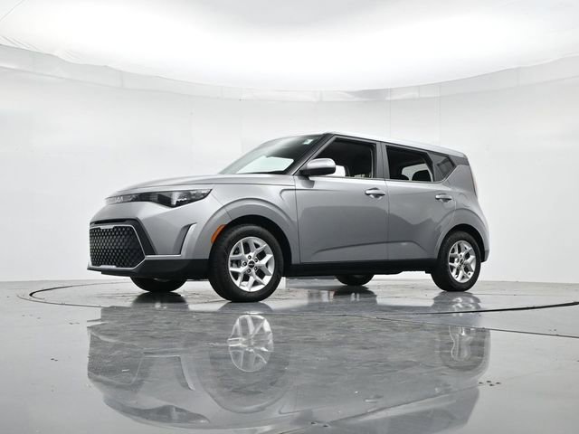 Used 2023 Kia Soul LX w/ LX Technology Package image 35