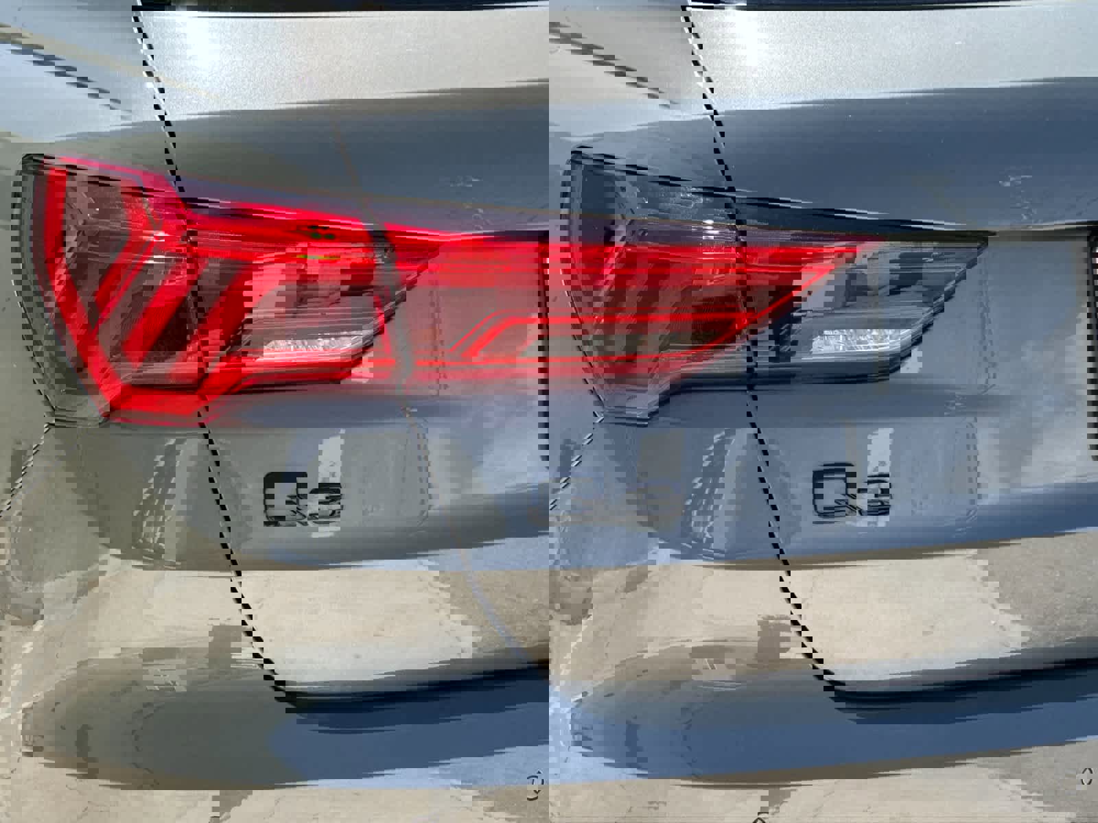 Used 2023 Audi Q3 2.0T Premium Plus w/ Premium Plus Package image 28