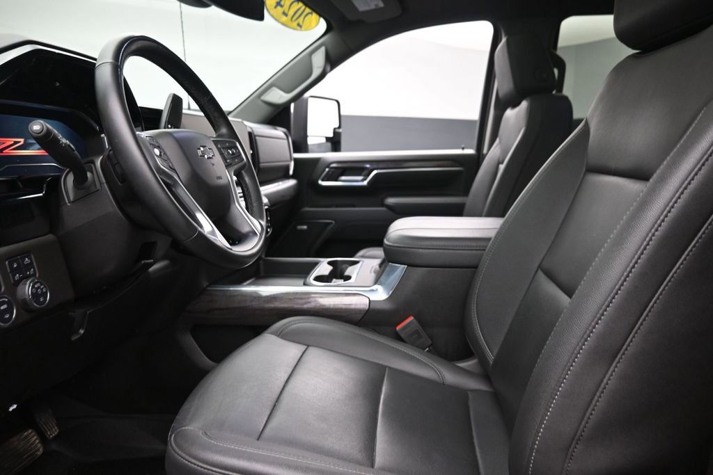 Used 2024 Chevrolet Silverado 2500 LTZ w/ LTZ Plus Package AWD/4WD image 14