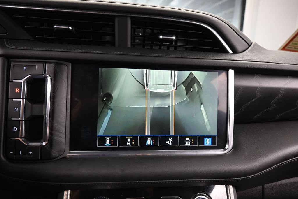 Used 2024 GMC Yukon XL Denali RWD image 23
