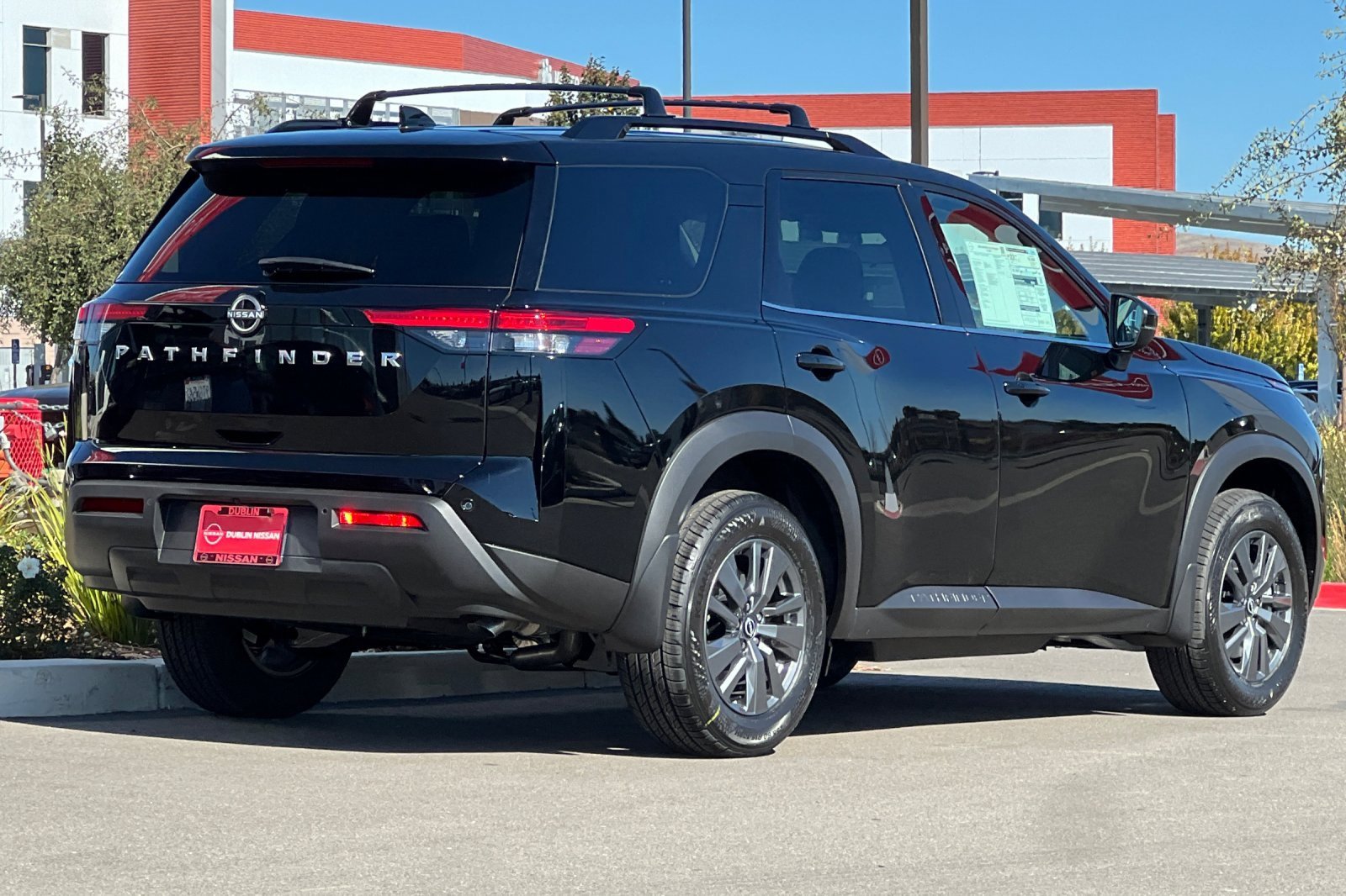 New 2025 Nissan Pathfinder SV w/ Cargo Package image 4