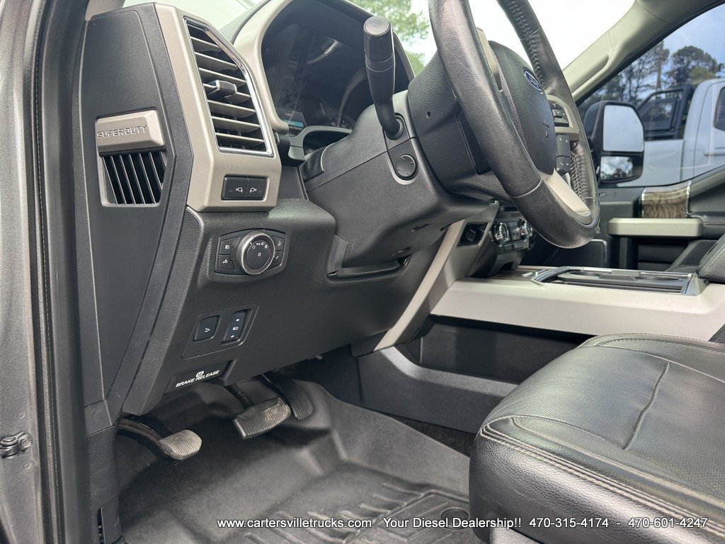 Used 2017 Ford F250 Lariat w/ Lariat Ultimate Package AWD/4WD image 41