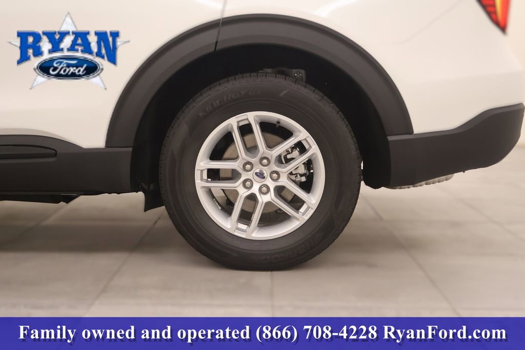 New 2026 Ford Explorer Active w/ Active Comfort Package image 18