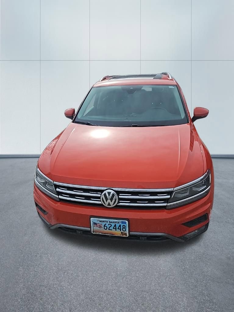 Used 2018 Volkswagen Tiguan SEL Premium w/ 3rd Row Seat Package image 7