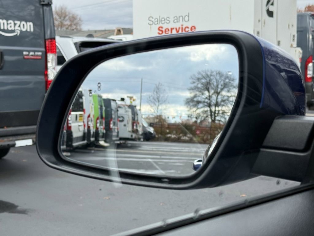 Used 2022 Hyundai Venue SEL image 13