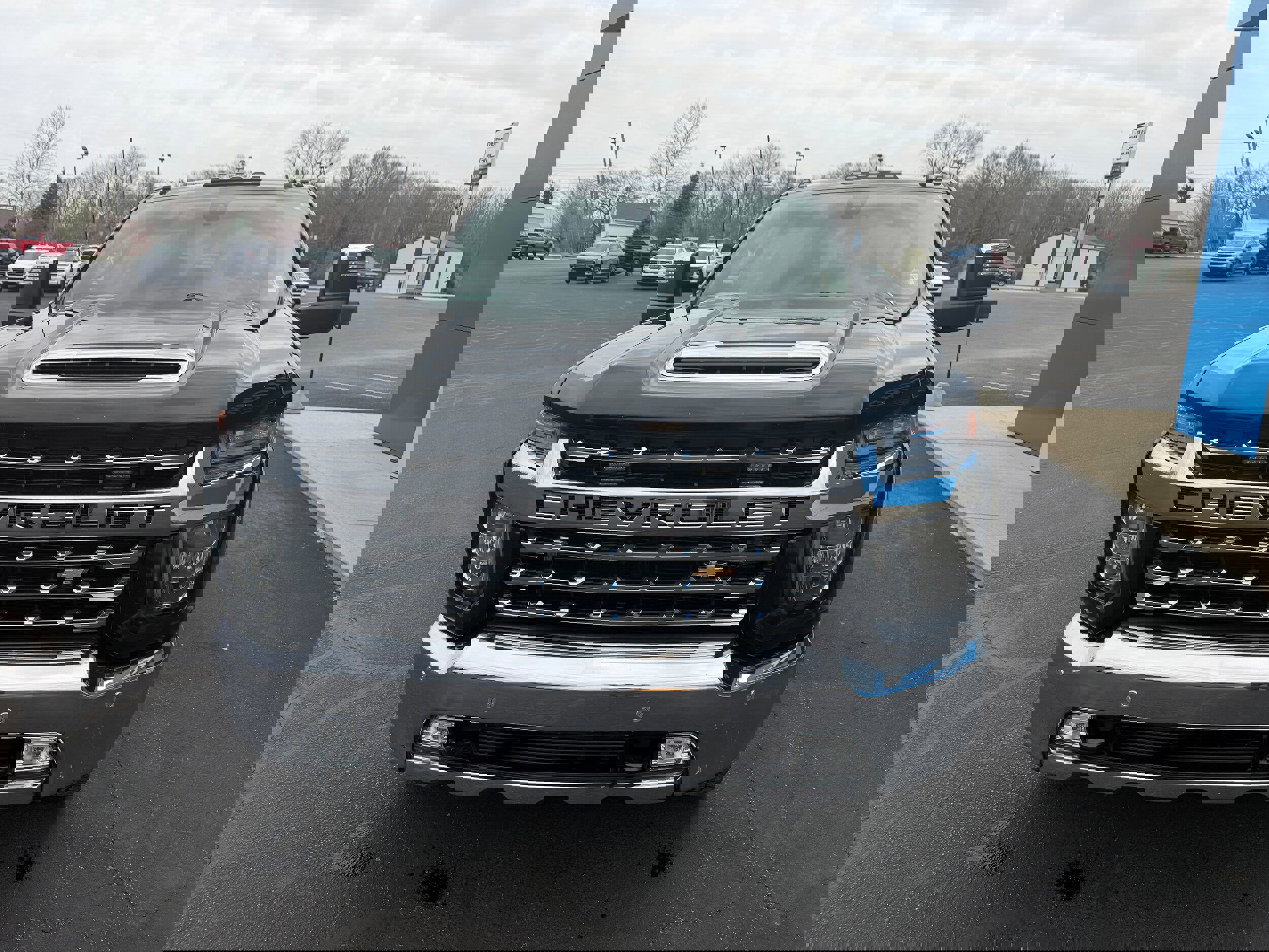 Used 2020 Chevrolet Silverado 3500 LTZ w/ LTZ Plus Package image 13