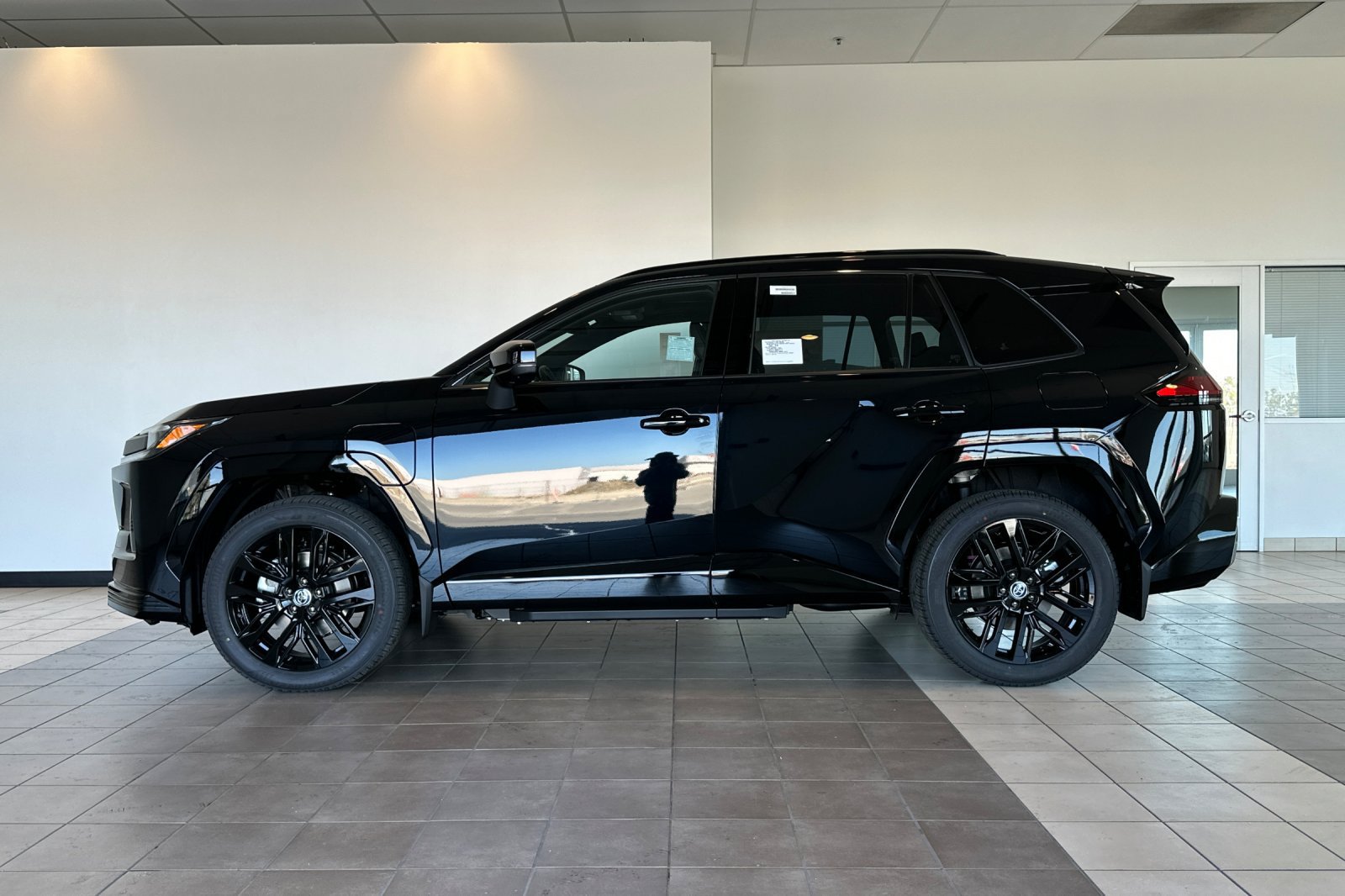 New 2026 Toyota RAV4 XSE AWD/4WD image 7