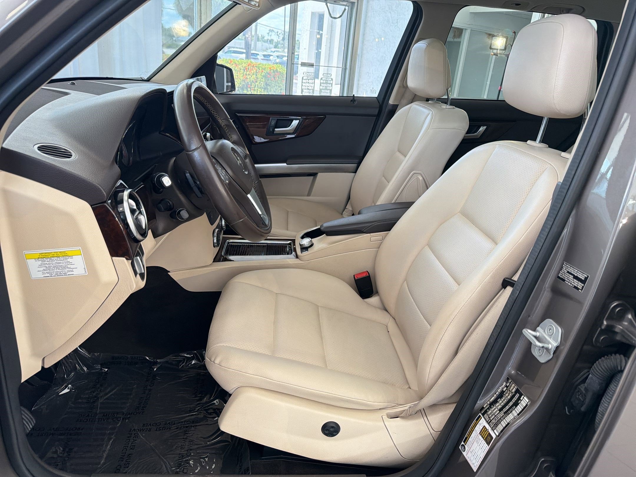 Used 2014 Mercedes-Benz GLK 350 4MATIC image 5